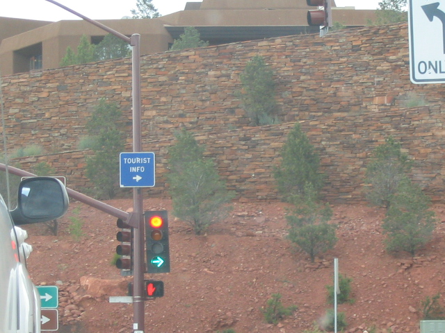 618x457 pixels (194K)